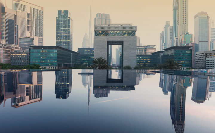 سلطة دبي للخدمات المالية تصدر أول اعفاء من رسم الحوكمة البيئية والاجتماعية  لبنك الامارات دبي الوطني ش م ع